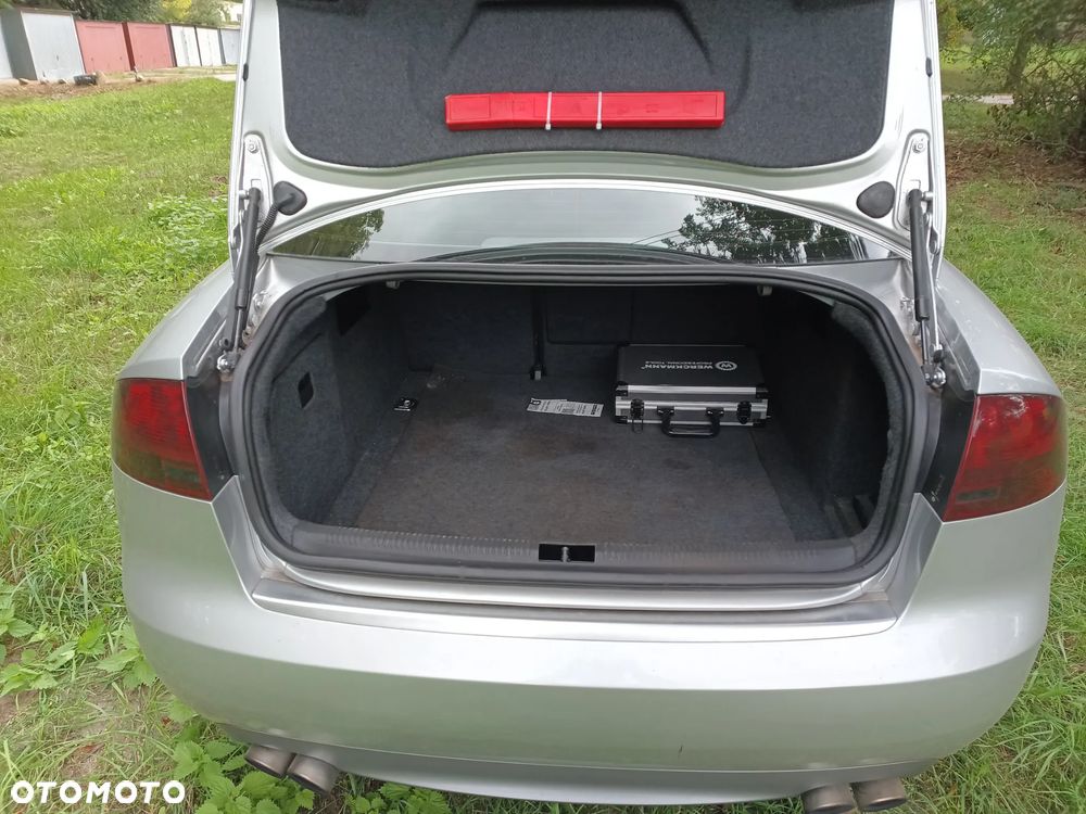 Audi S4 Limousine 4.2 Quattro Tiptr - 10