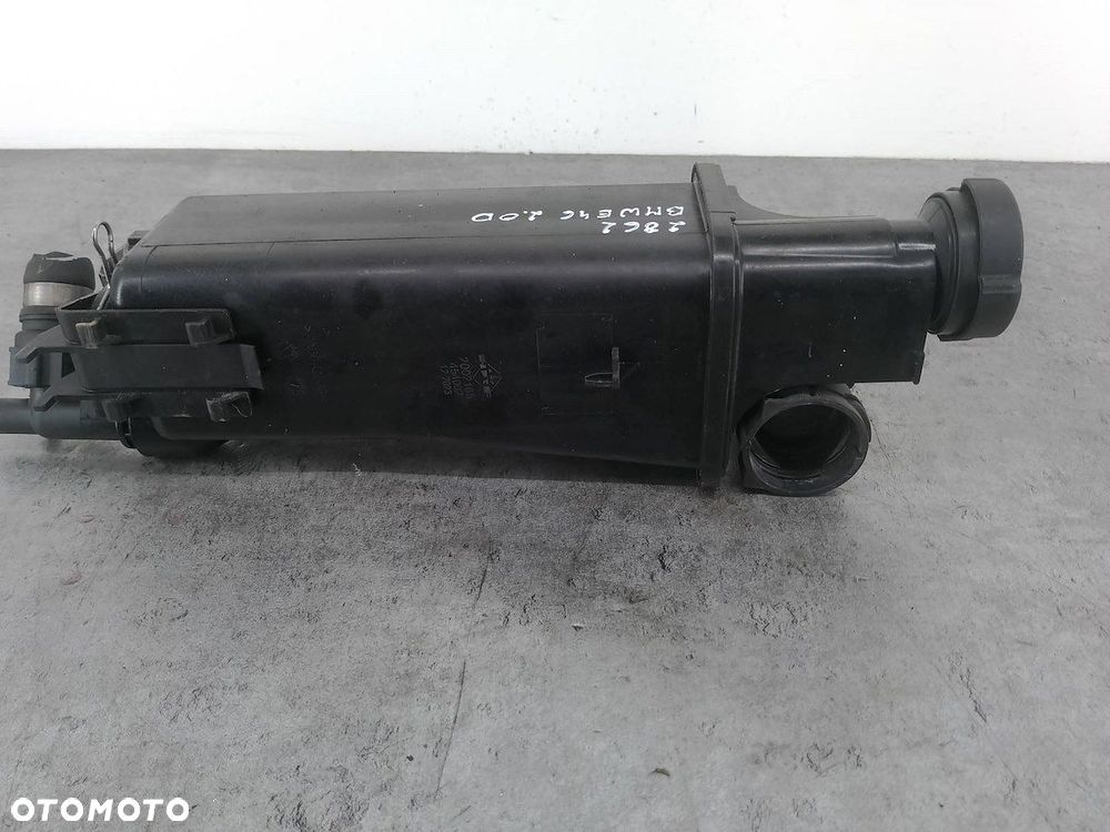 ZBIORNICZEK WYRÓWNAWCZY BMW E46 2002165  454002 2.0 16V 320d - 4