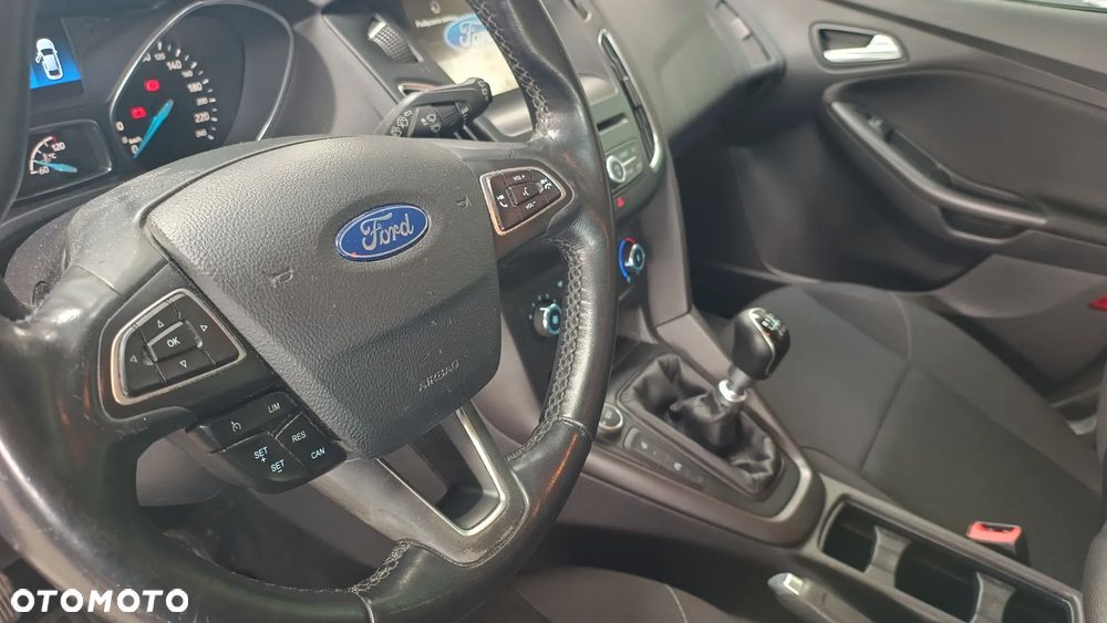 Ford Focus 1.5 EcoBoost Titanium ASS - 25