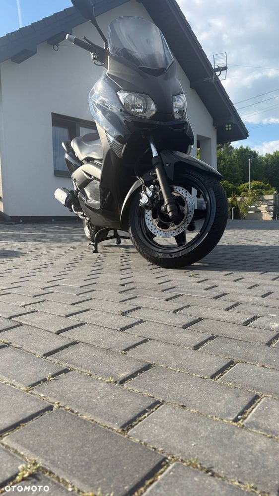 Yamaha X-max - 5