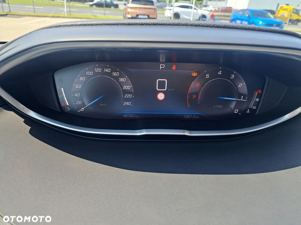 Peugeot 3008 1.2 PureTech Allure S&S EAT8 - 6