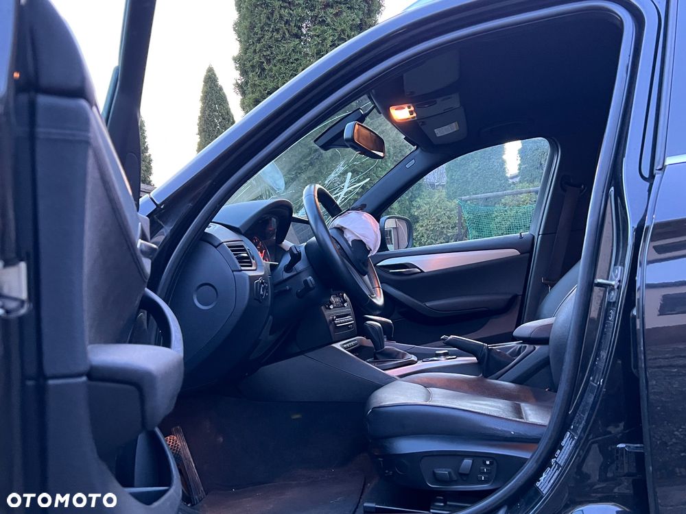 BMW X1 xDrive28i - 16