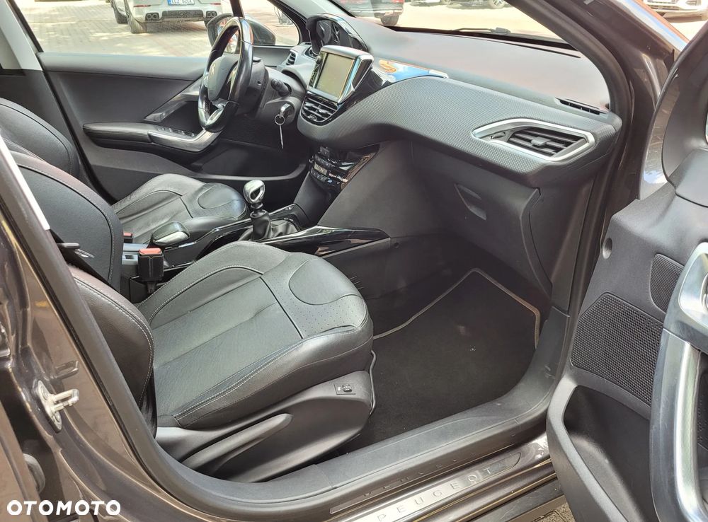 Peugeot 2008 PureTech 130 Stop&Start Allure - 24