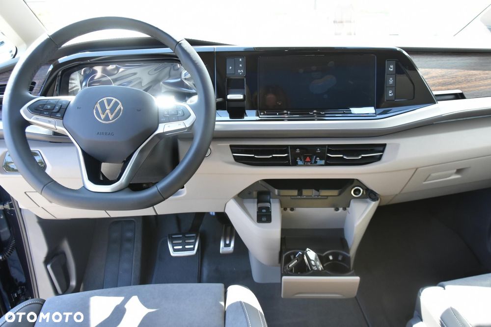 Volkswagen Multivan - 14