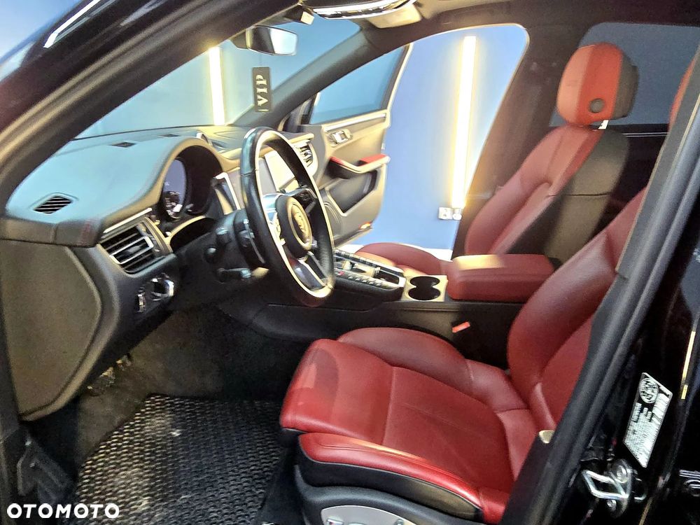 Porsche Macan GTS - 22