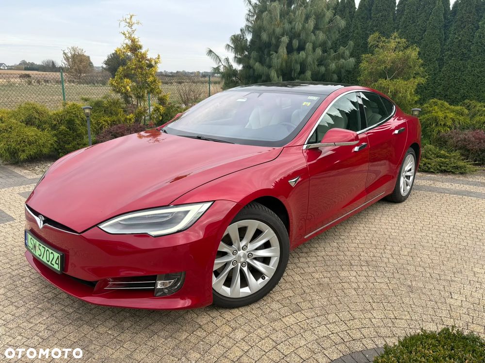 Tesla Model S - 2
