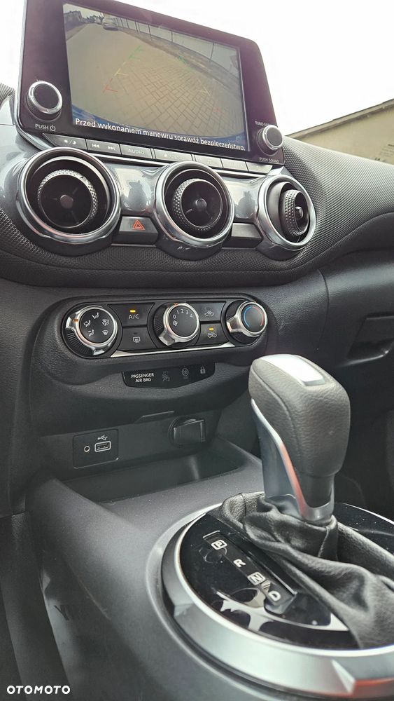 Nissan Juke 1.0 DIG-T N-Connecta DCT - 24