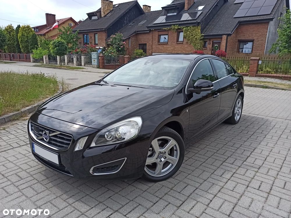 Volvo S60 D3 Summum - 1