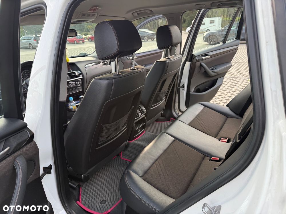 BMW X3 xDrive20d - 16