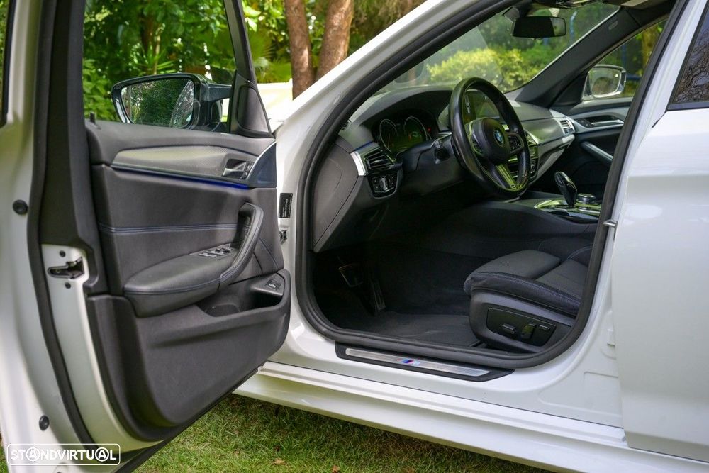 BMW 520 d Pack M Auto - 27