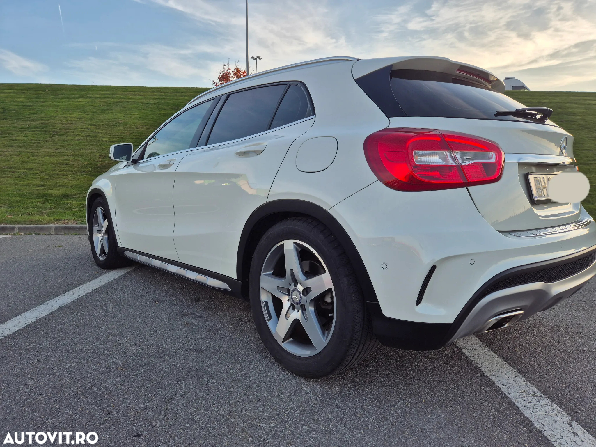 Mercedes-Benz GLA 250 8G-DCT AMG Line - 8