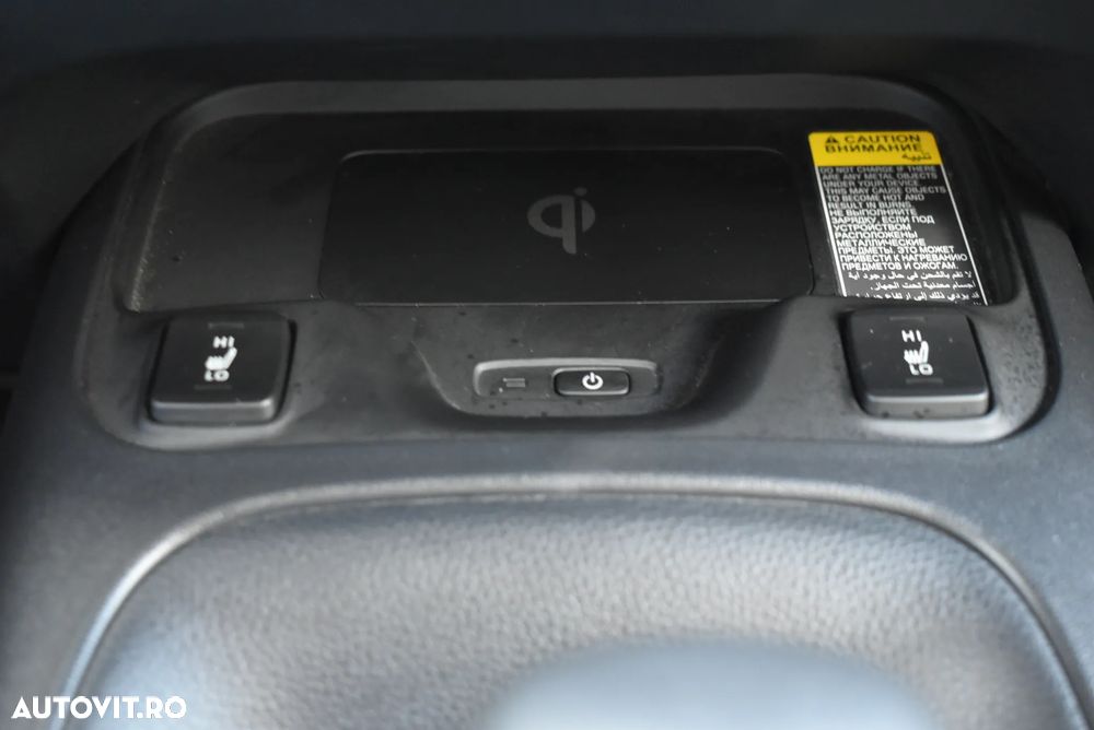 Toyota Corolla 1.8 HSD Dynamic - 11