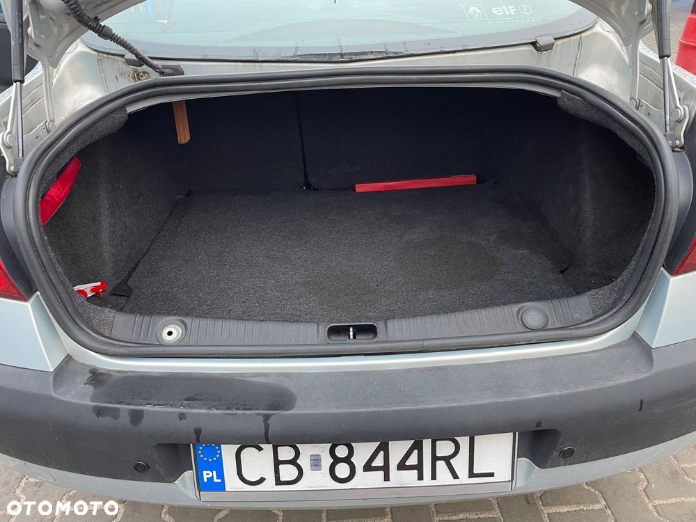 Renault Megane 1.6 Authentique - 15