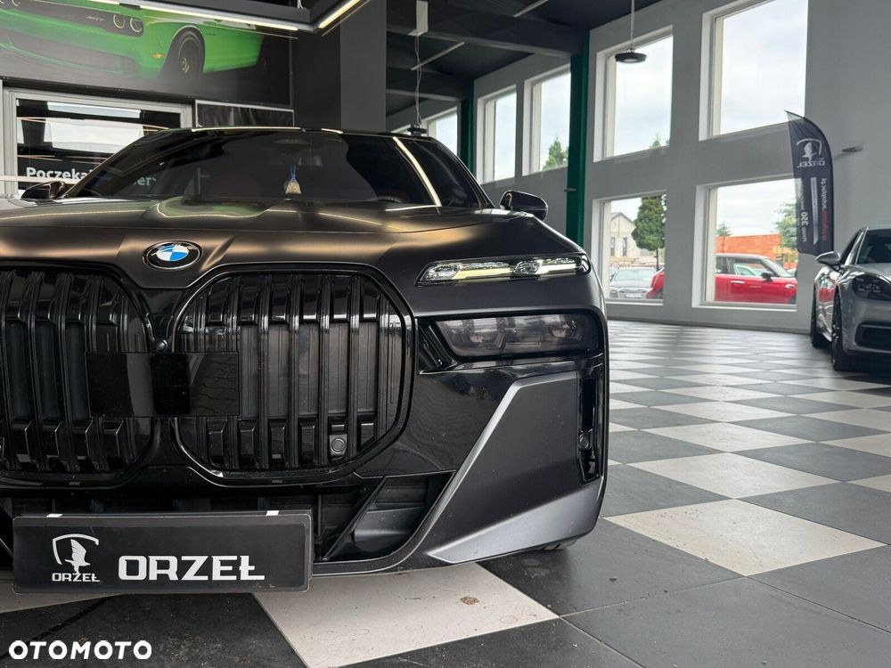BMW Seria 7 - 37