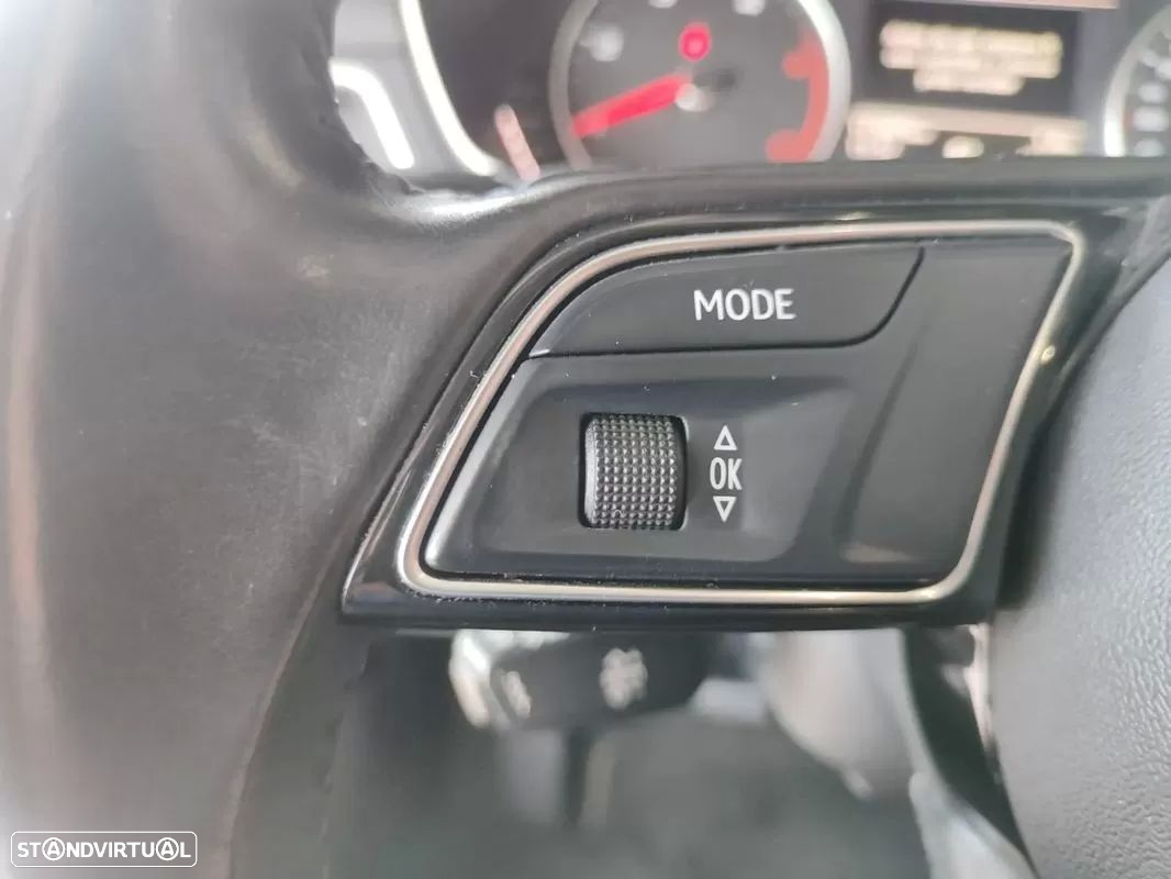 Audi A4 Avant 2.0 TDI Sport S tronic - 30