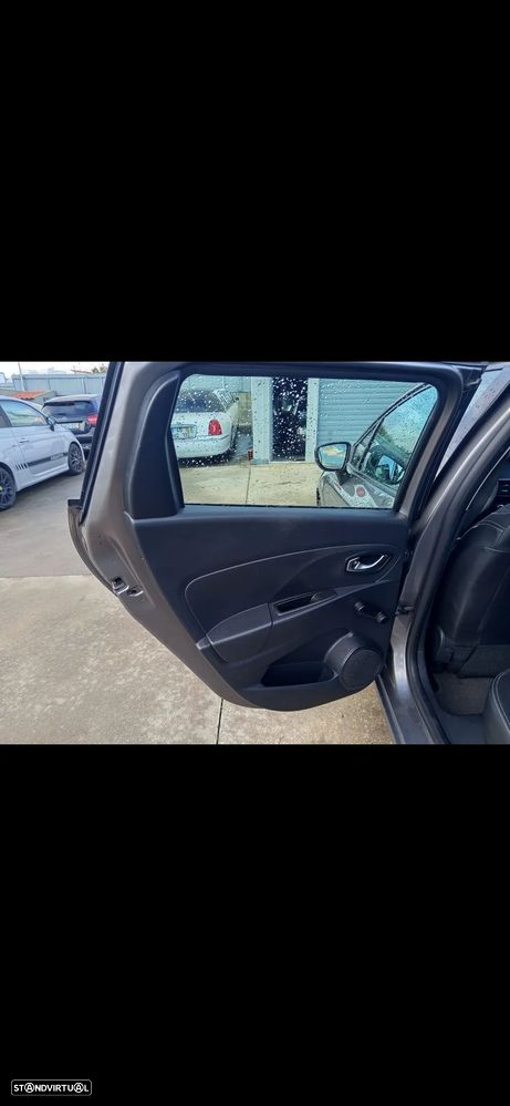 Renault Clio Sport Tourer 0.9 TCE - 23