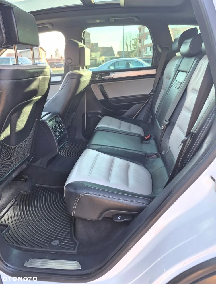 Volkswagen Touareg - 13