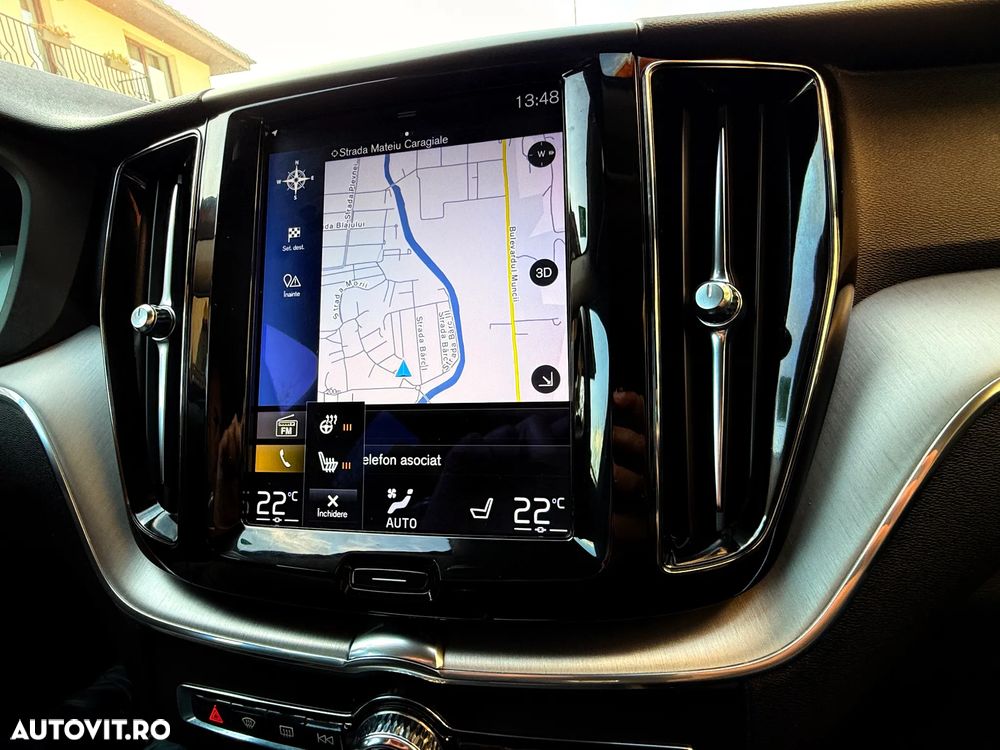 Volvo XC 60 D3 Momentum Pro - 13