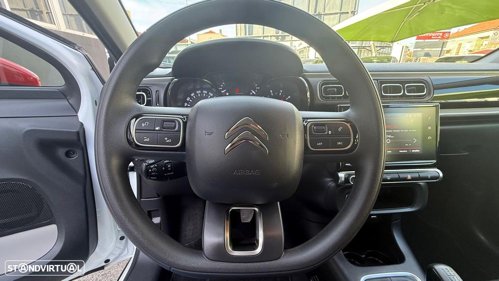 Citroën C3 1.2 PureTech Shine - 22