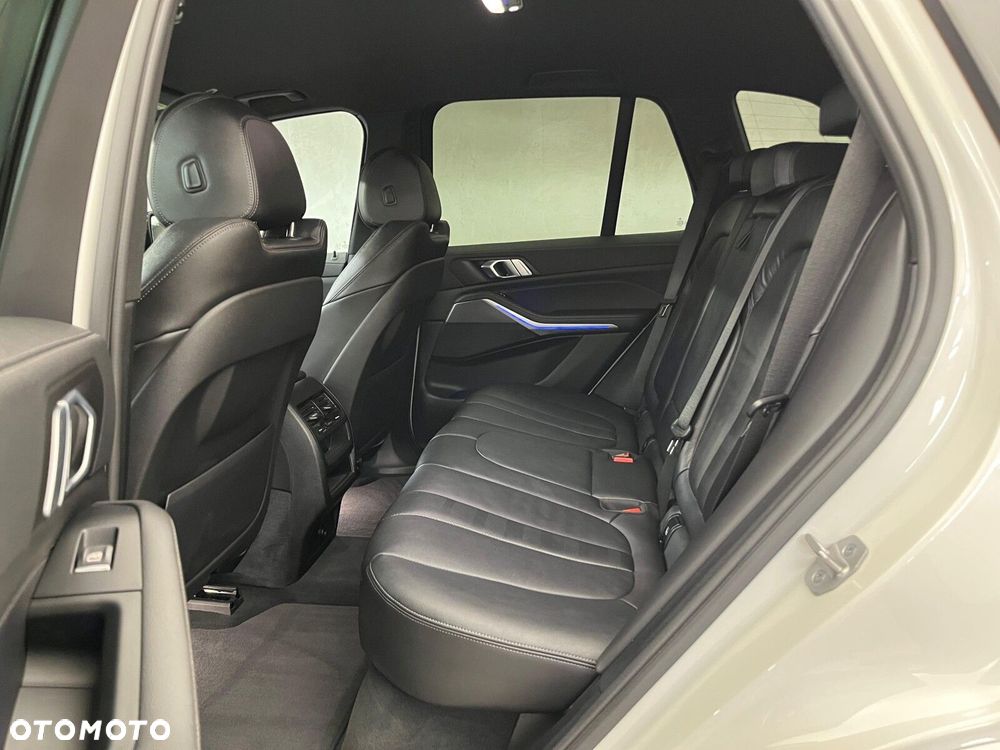 BMW X5 xDrive25d sport - 33