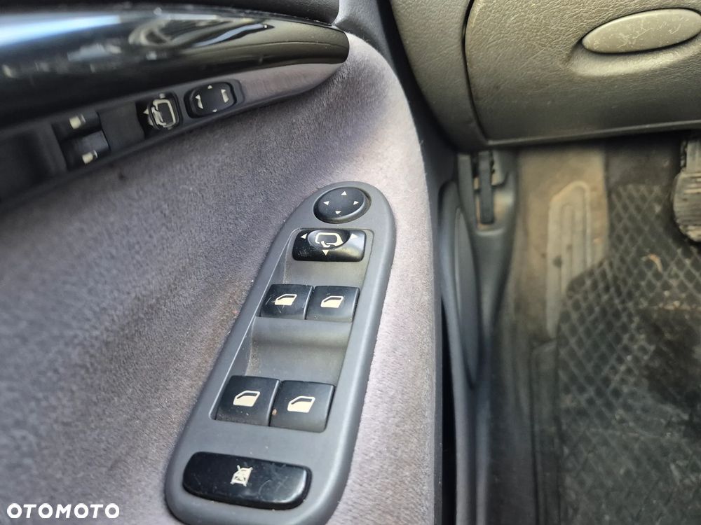 Citroën C5 II 2.0 HDi Exclusive - 29