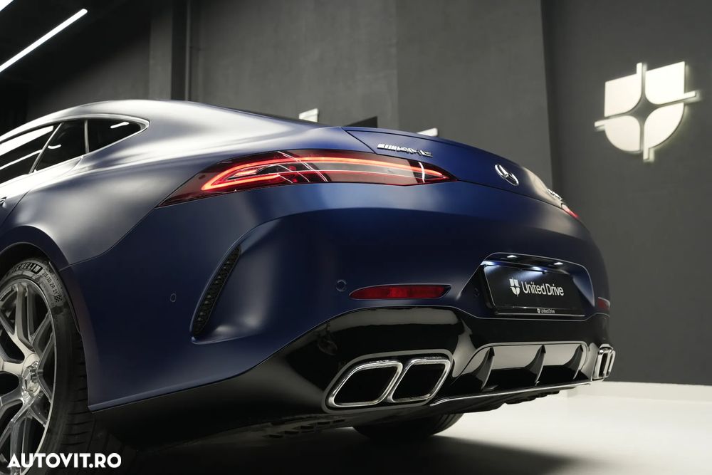 Mercedes-Benz AMG - 32