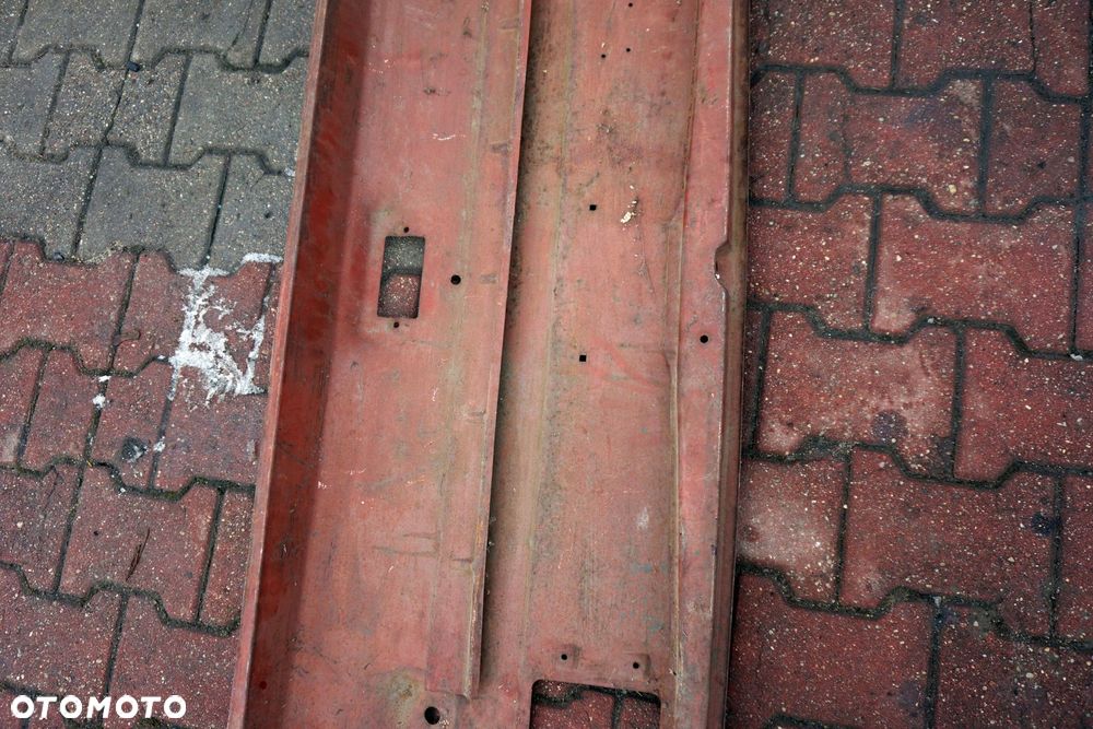 ĆWIARTKA PAS TYLNY 125P   FIAT - 12