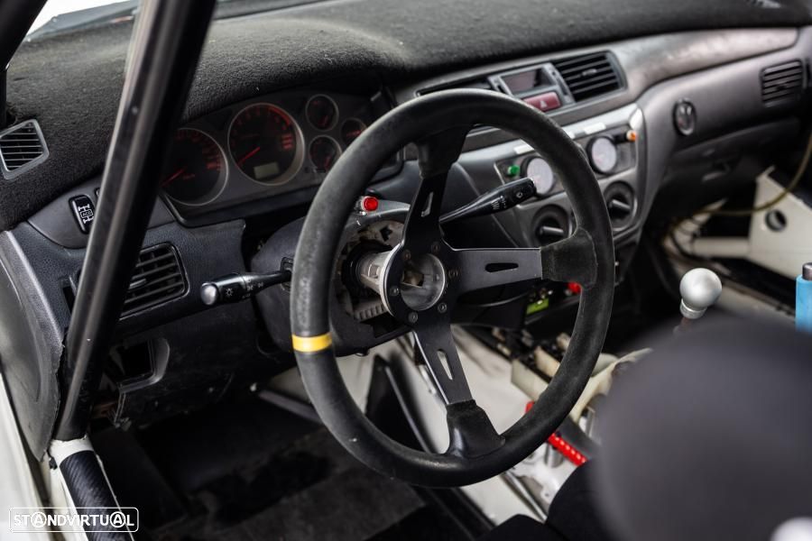 Mitsubishi Lancer Evolution VI - 31