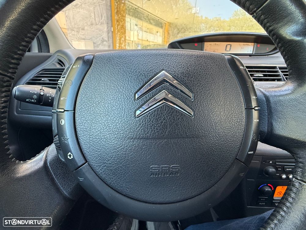 Citroën C4 1.6 HDi 110 SX Pack - 17