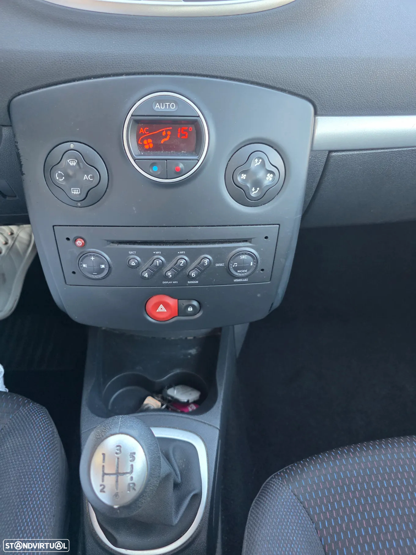 Renault Clio 1.2 16V Pack - 14