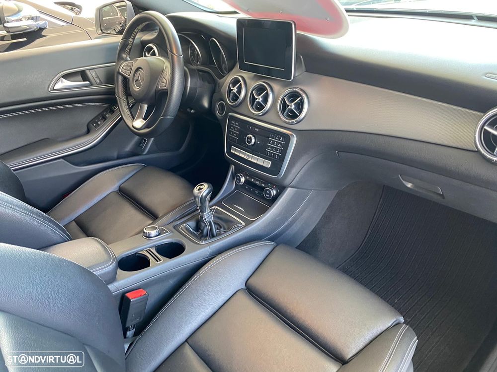 Mercedes-Benz CLA 180 - 10