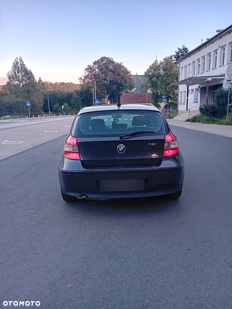 BMW Seria 1 116i - 9