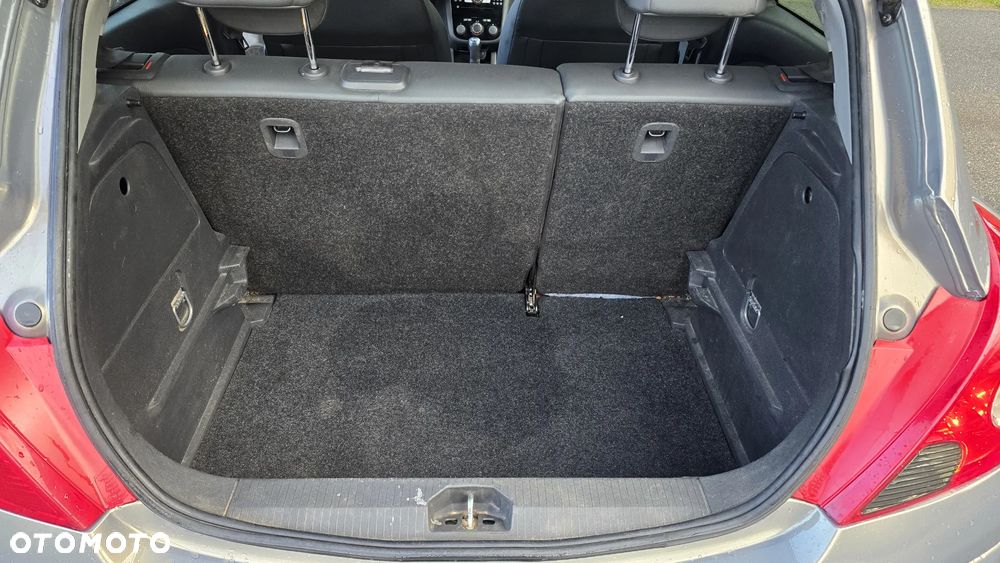 Opel Corsa 1.4 16V Color Edition - 13