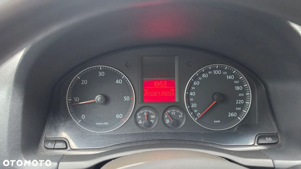 Volkswagen Golf 1.9 TDI Comfortline - 9