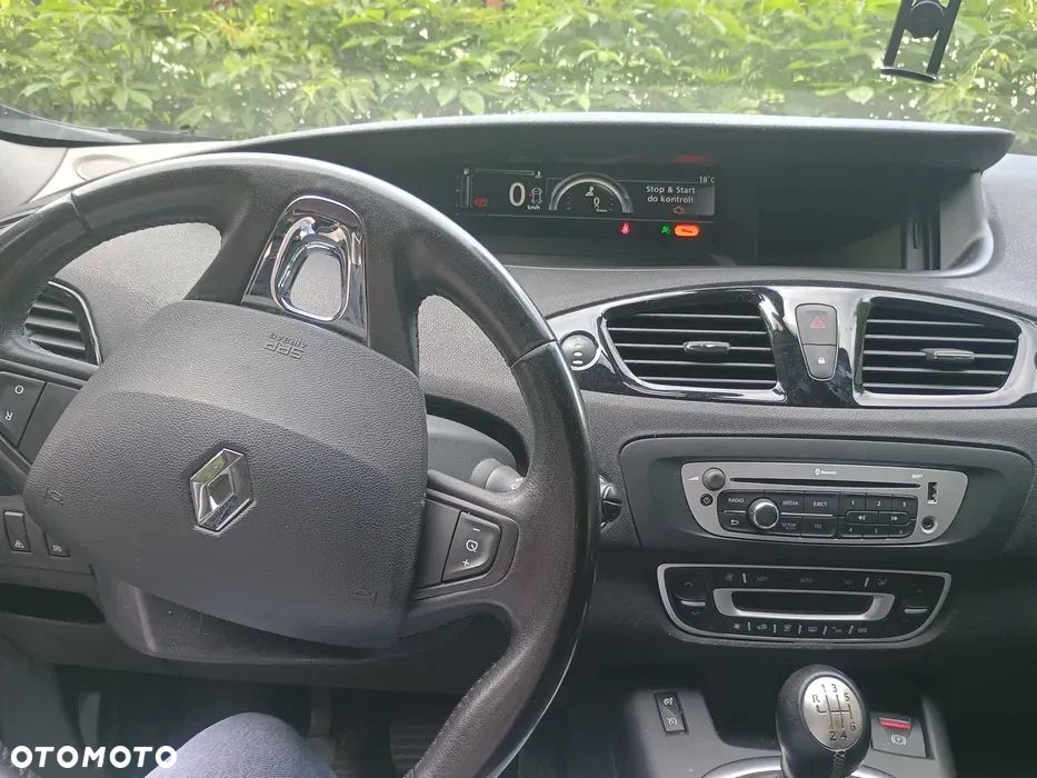 Renault Scenic - 1