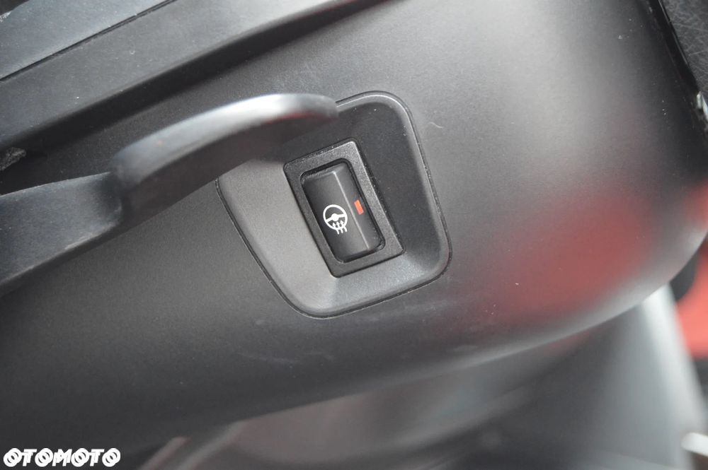 BMW Seria 3 - 16