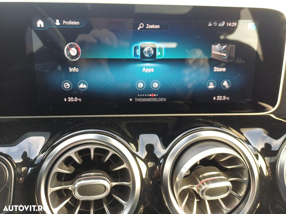 Mercedes-Benz GLA - 18