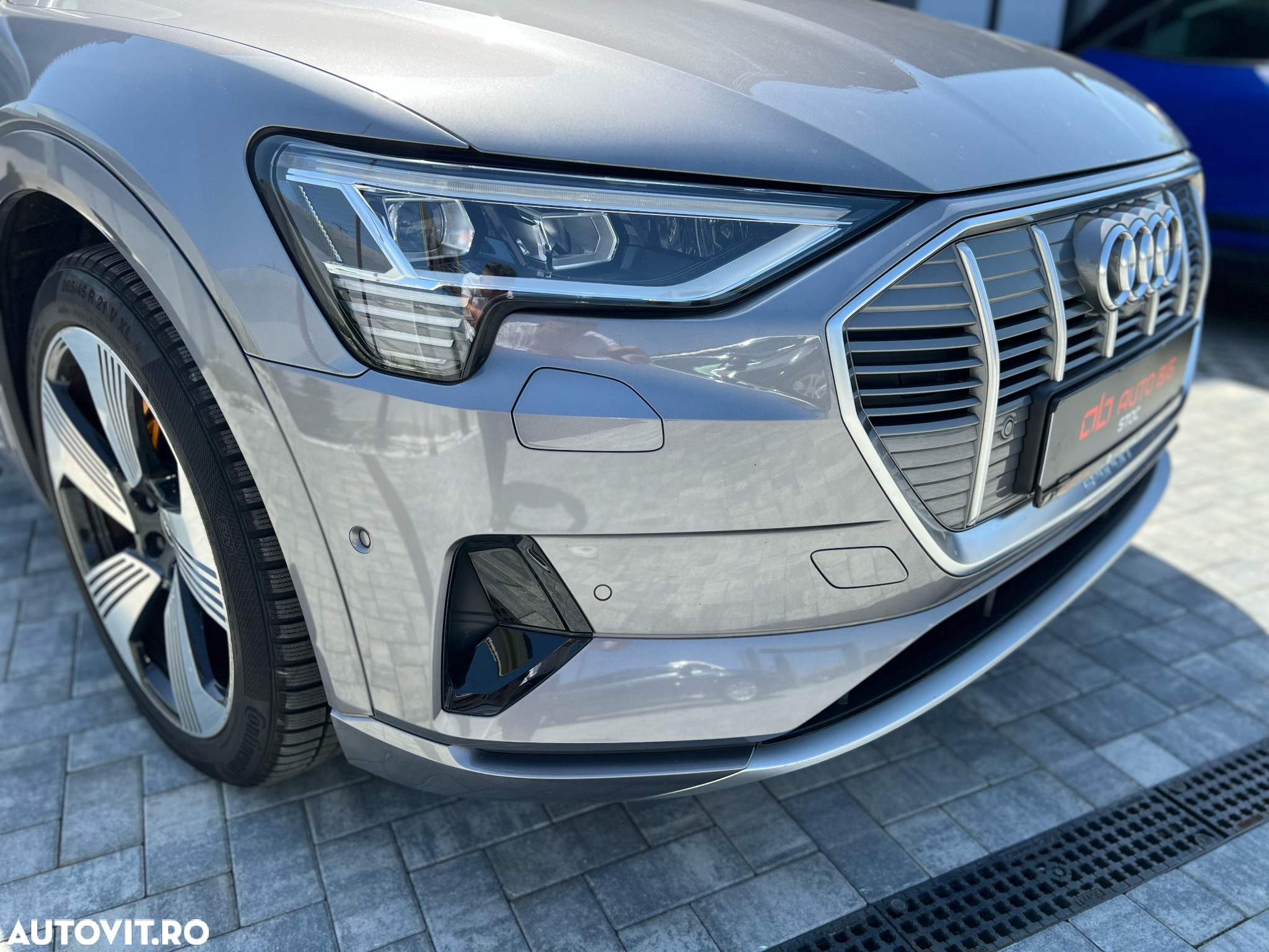 Audi e-tron 55 quattro Basic - 6