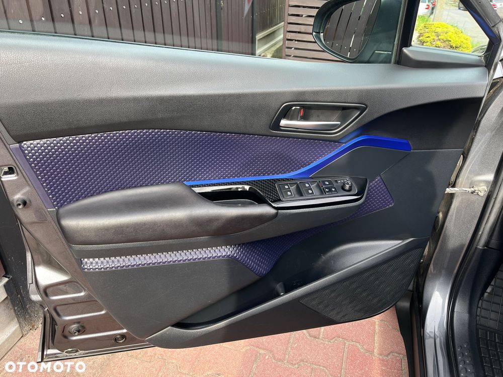 Toyota C-HR Flow - 39