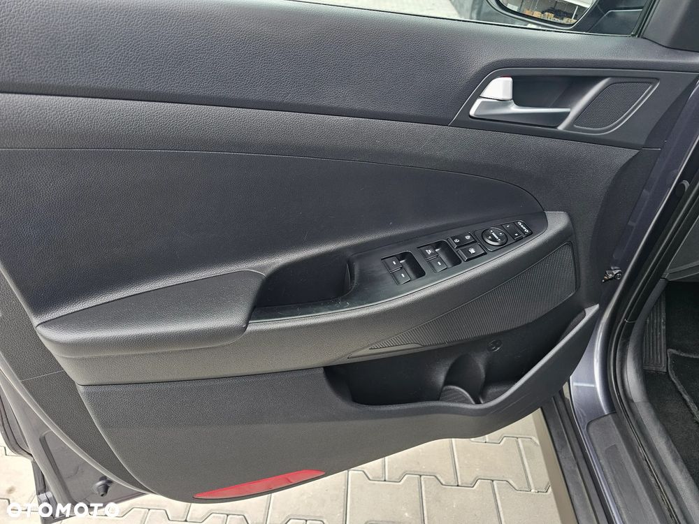Hyundai Tucson blue 1.6 GDi 2WD Navi - 20