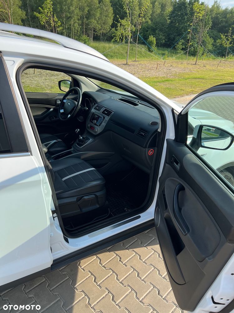 Ford Kuga 2.0 TDCi 4x4 Titanium - 15