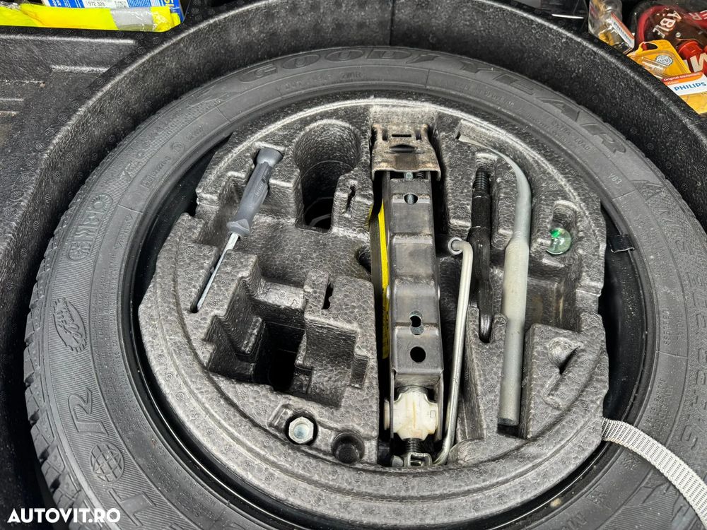 Volkswagen Golf - 9