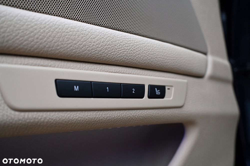 BMW Seria 5 535d - 22