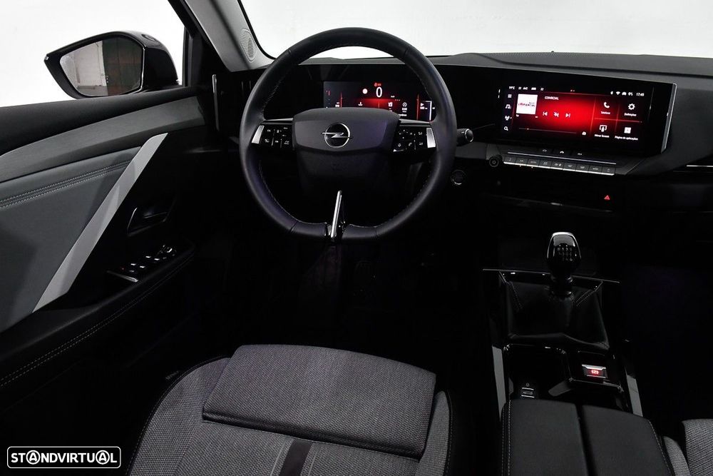 Opel Astra 1.2 T Elegance - 15