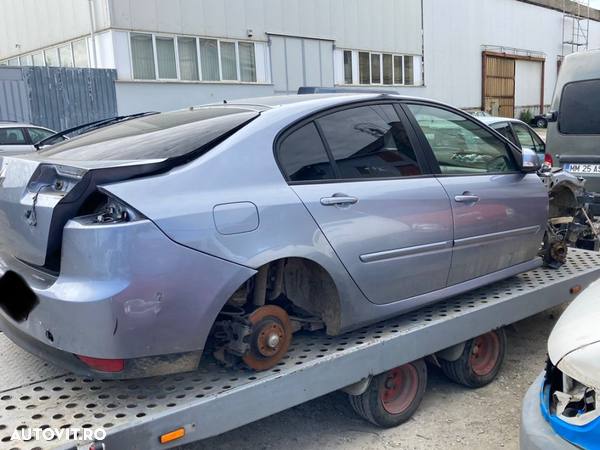 Dezmembrez Renault Laguna 3 2.0 DCI 2010