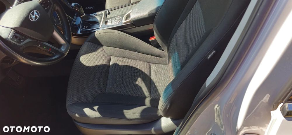 Hyundai i40 Kombi 1.7 CRDi DCT Premium - 17