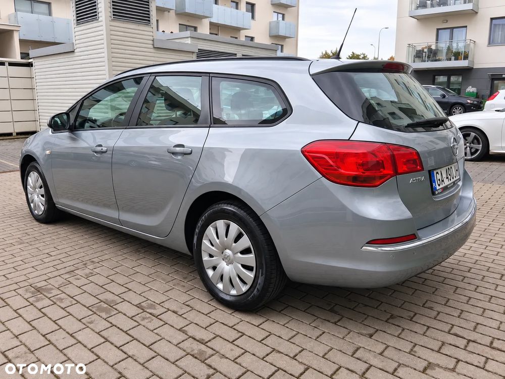 Opel Astra 2014 photo 5