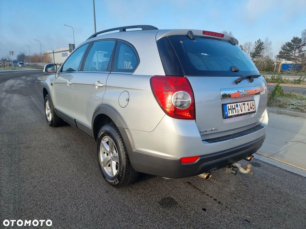Chevrolet Captiva 2.4 FWD LT - 4