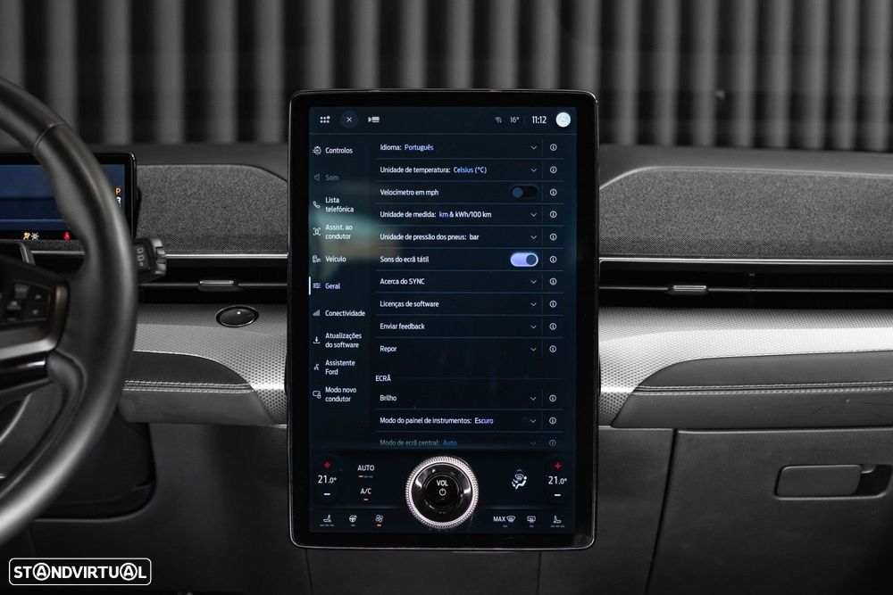 Ford Mustang Mach-E Standard - 33