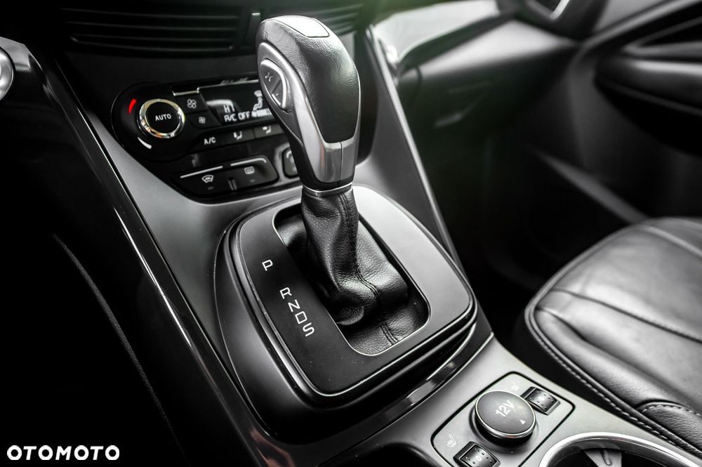 Ford Kuga 2.0 TDCi 4x4 Titanium - 34